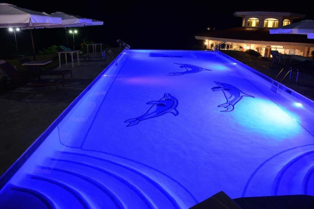 Sherwood Bay Resort & Aqua Sports Inc. Tabalong Экстерьер фото