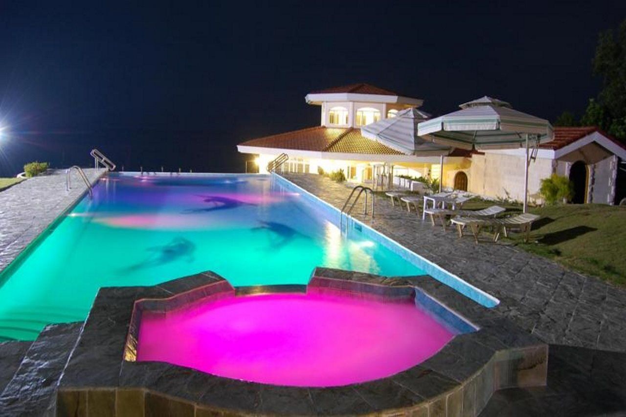 Sherwood Bay Resort & Aqua Sports Inc. Tabalong Экстерьер фото